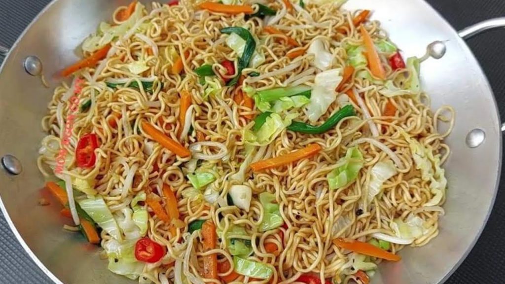Cách chế biến mì rau củ